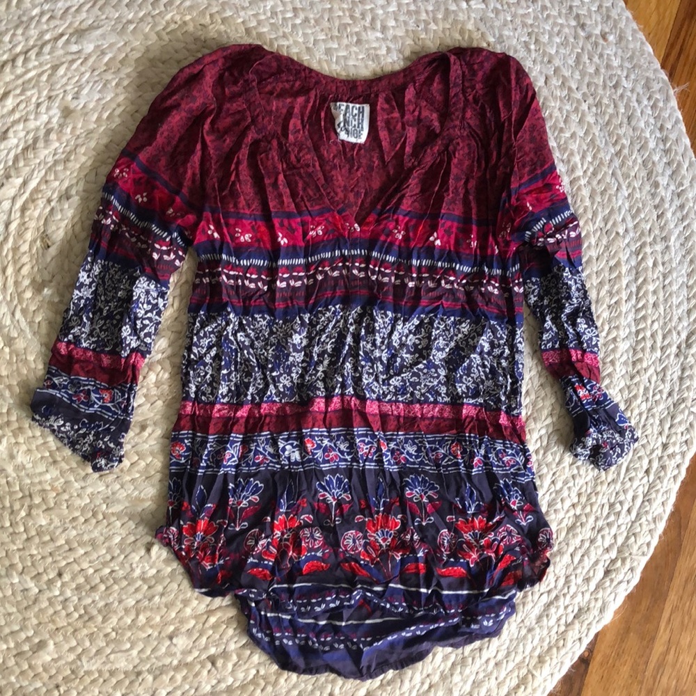 Super soft flowery summer blouse